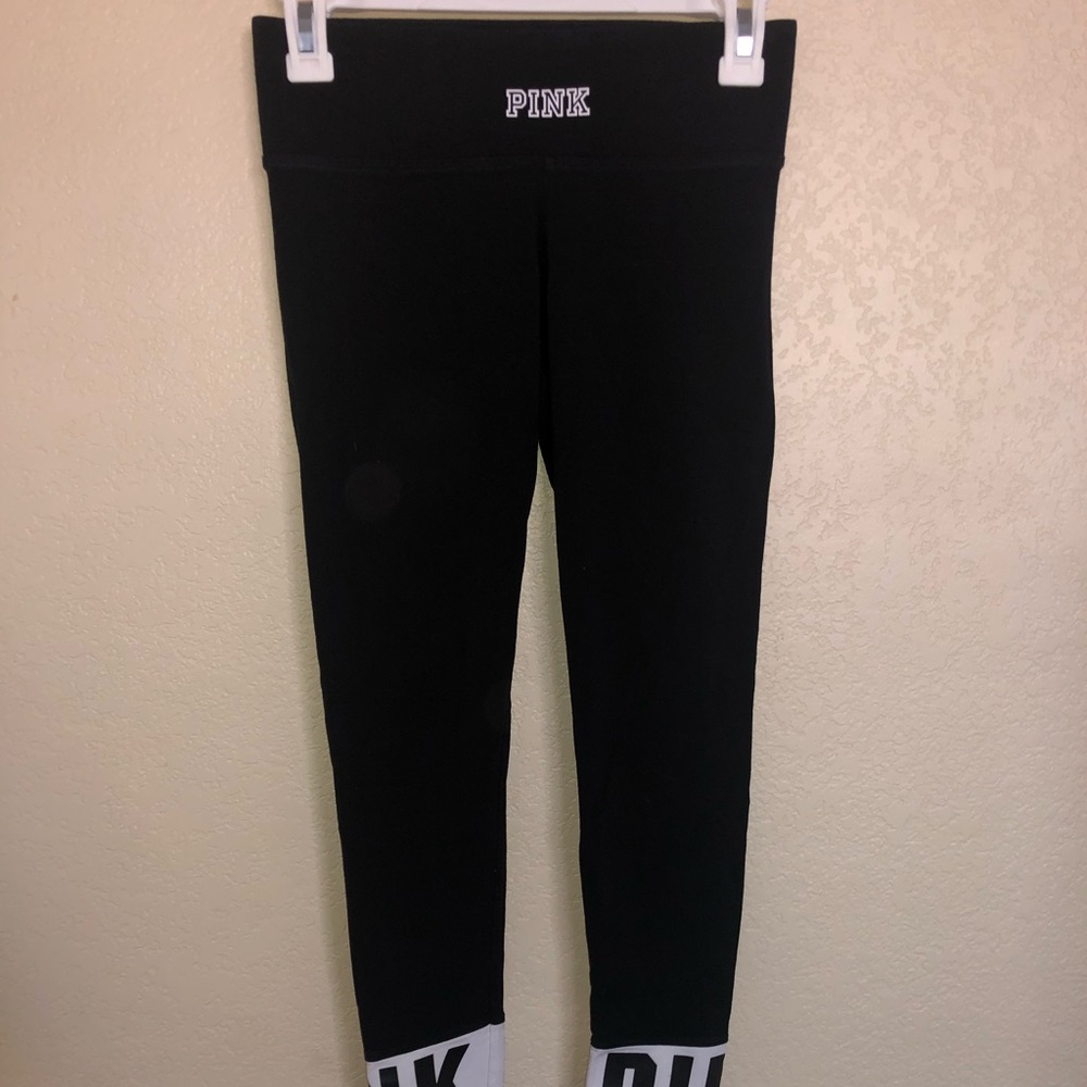 🌸PINK Victoria’s Secret Leggings